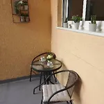 Mateo شقة